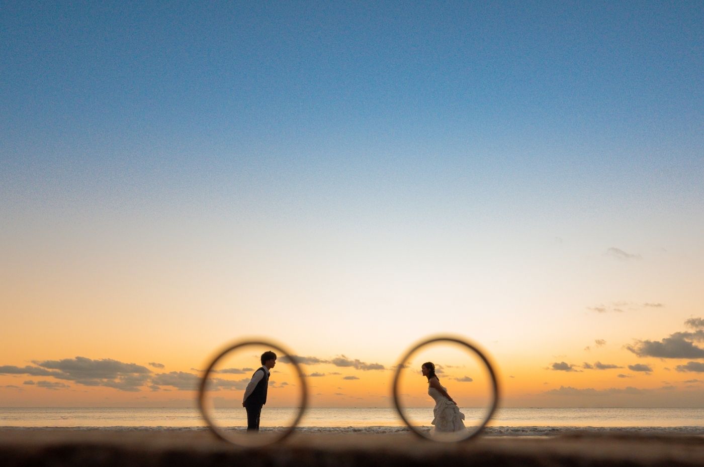 バリ島サンセットビーチでリングインショット
